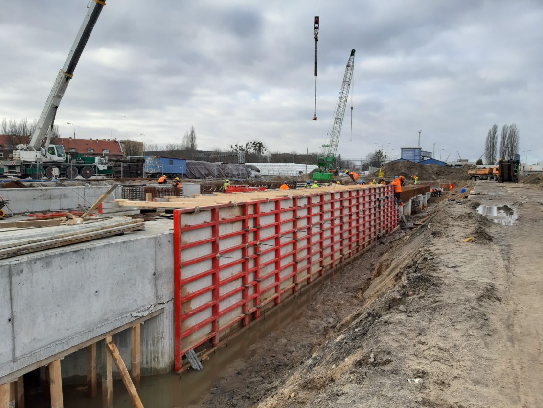 Budowa Nabrzeża Oliwskiego - szalunki